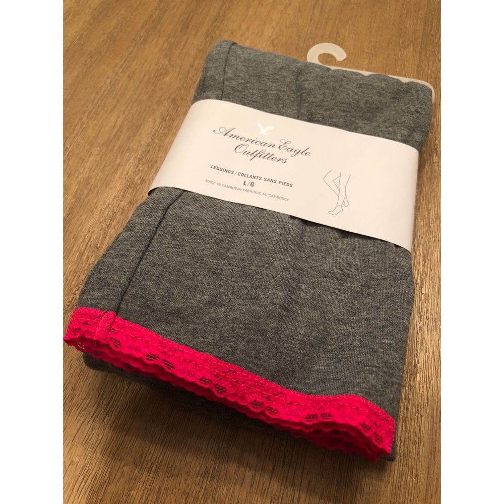 American Eagle Leggings with Lace Trim